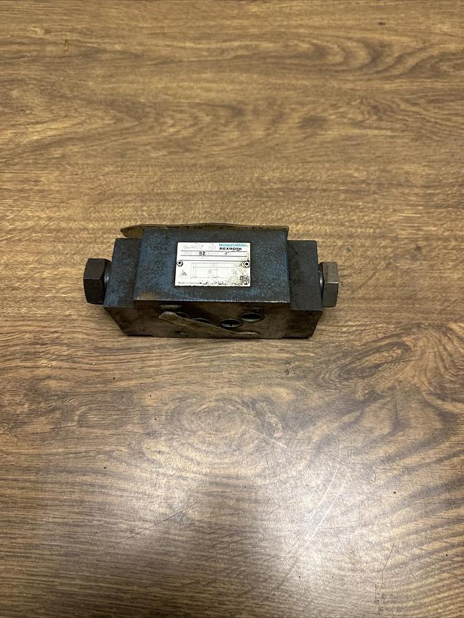Used Mannesmann Rexroth,Z2S 10B2-32/V,Hyd Valve
