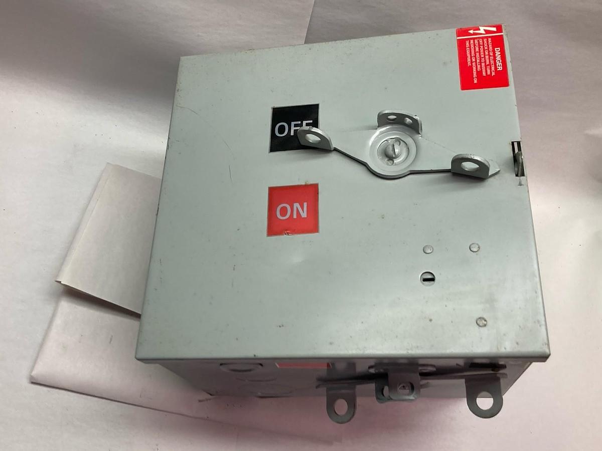 GE,FVK362R,3-Phase Flex-A-Plug Busway Switch 60A 600V