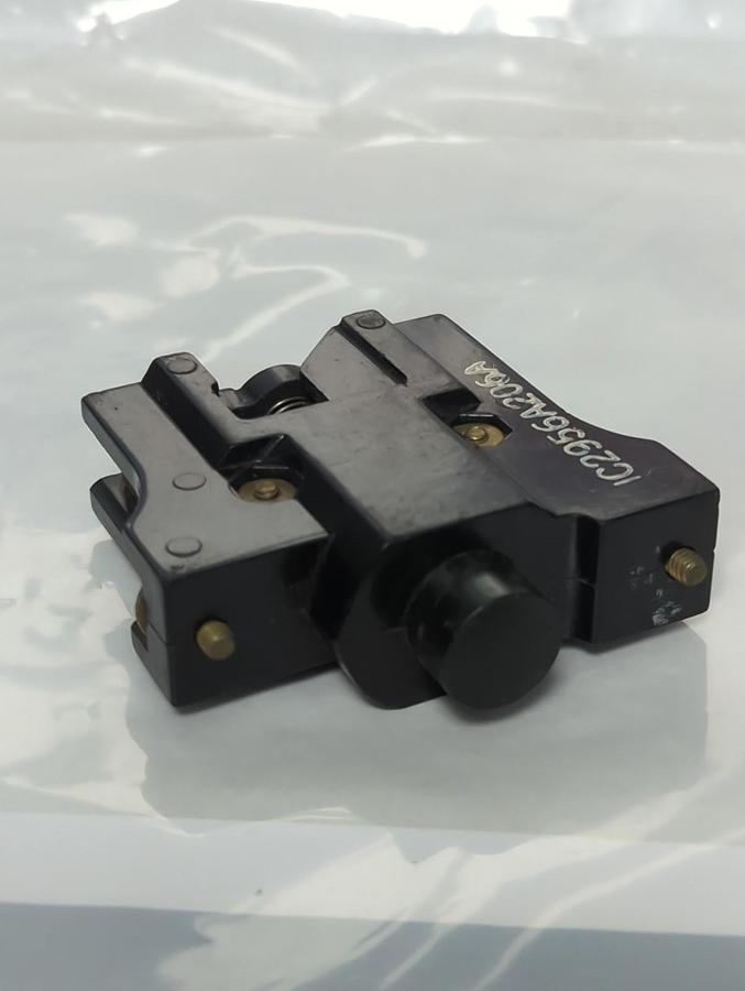 Used GENERAL ELECTRIC,IC2956A206A,INTERLOCK SNAP ACTION CONTACT BLOCK PRE-OWNED