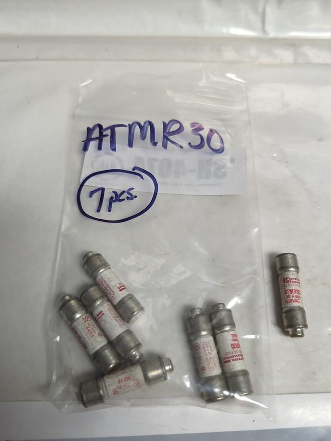 Used FERRAZ SHAWMUT,ATMR30,CLASS CC 30 AMP FUSE LOT OF 7 PRE-OWNED