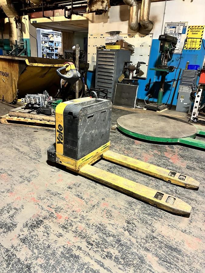 Used YALE,MPB040-EN24T2748,ELECTRIC WALKIE PALLET JACK LIFT TRUCK 4000LBS 24V 48" FOR