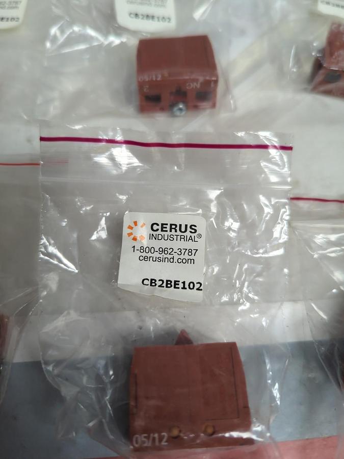 CERUS,CB2BE102,CONTACT BLOCK 240V 10A LOT OF 6 NOS