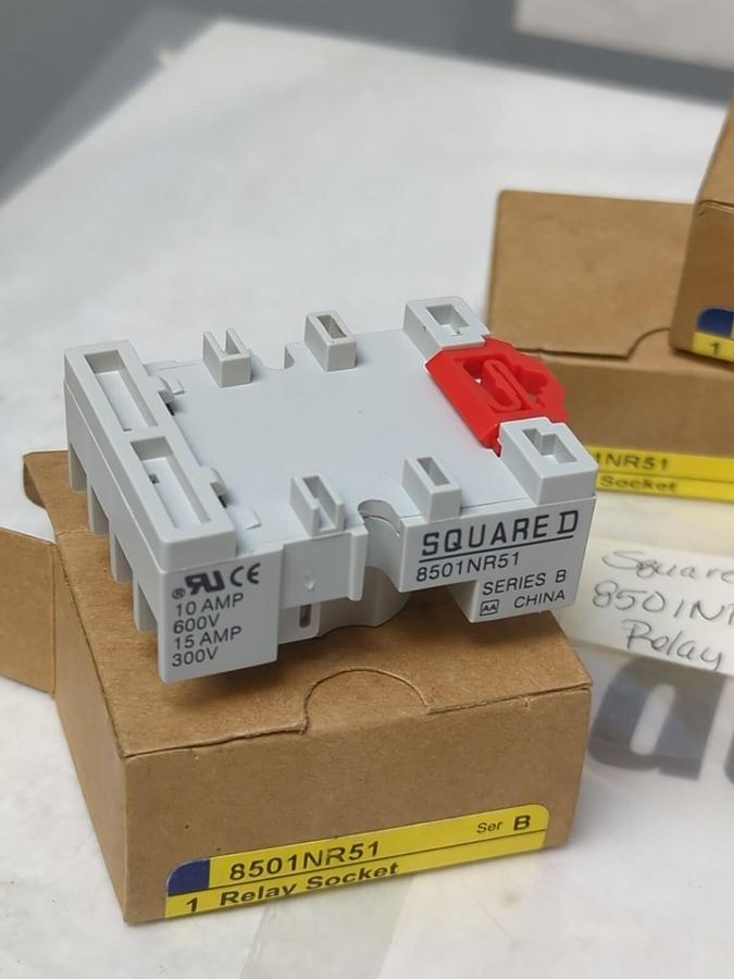 SQUARE D,8501NR51,SERIES B RELAY SOCKETS LOT OF 4 NOS