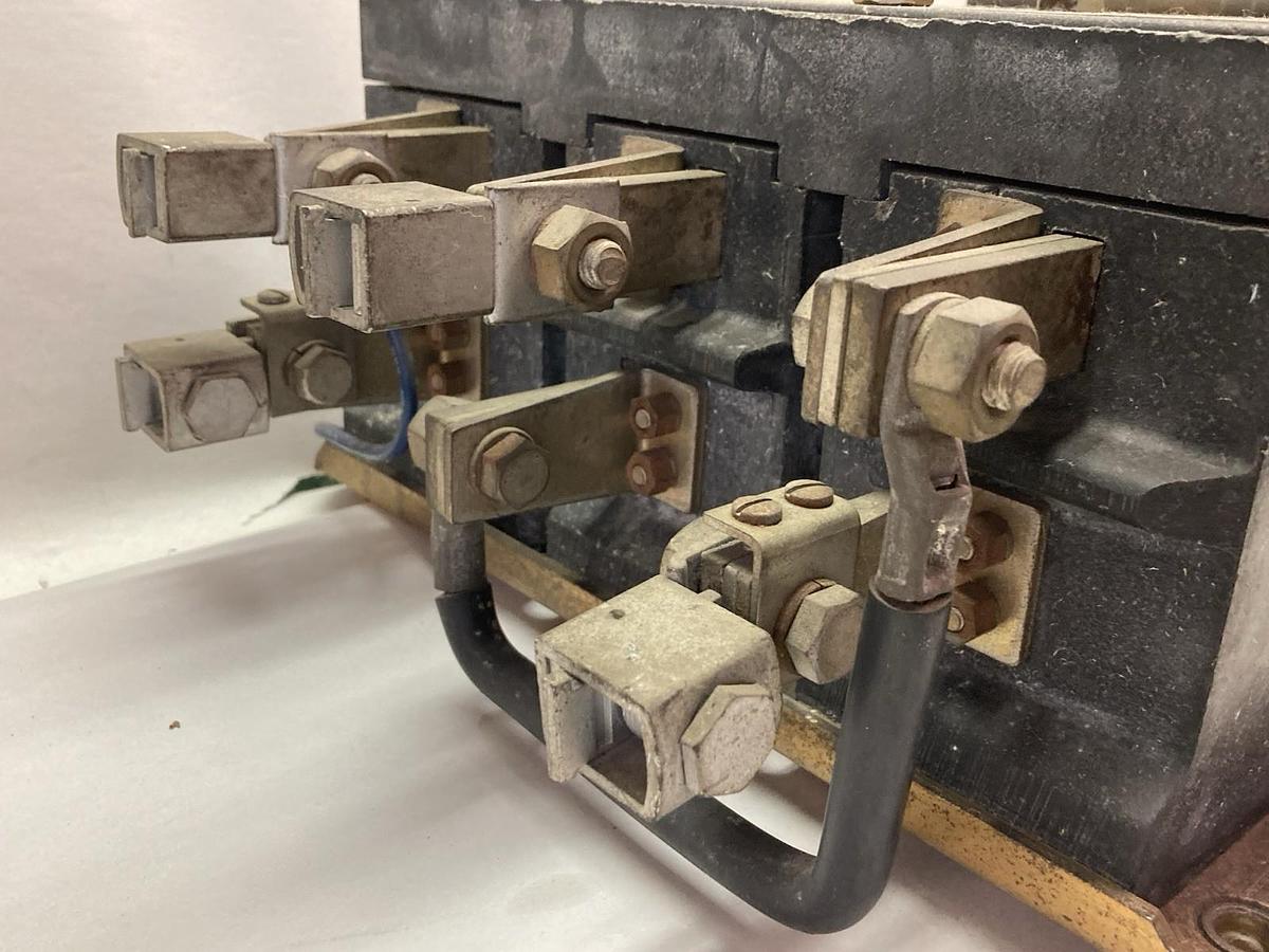 Used Allen-Bradley,Bulletin 202,D.C. Contactor 202-E0H92A 250V 135A