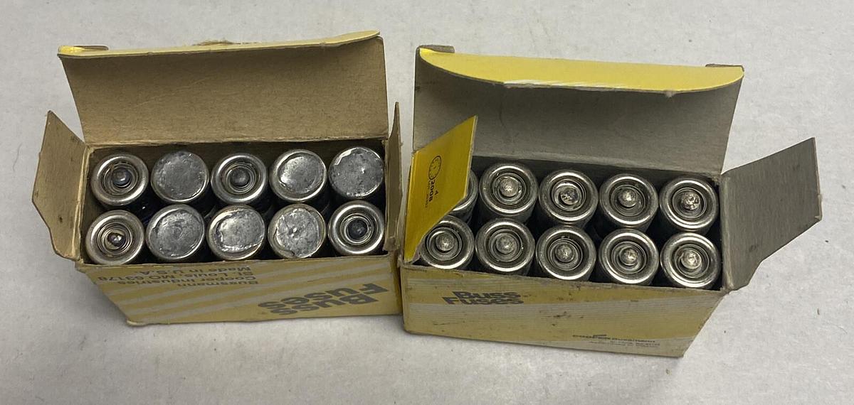 Cooper Bussmann,FNA-8/10,Fusetron Fuse Lot Of 20 New