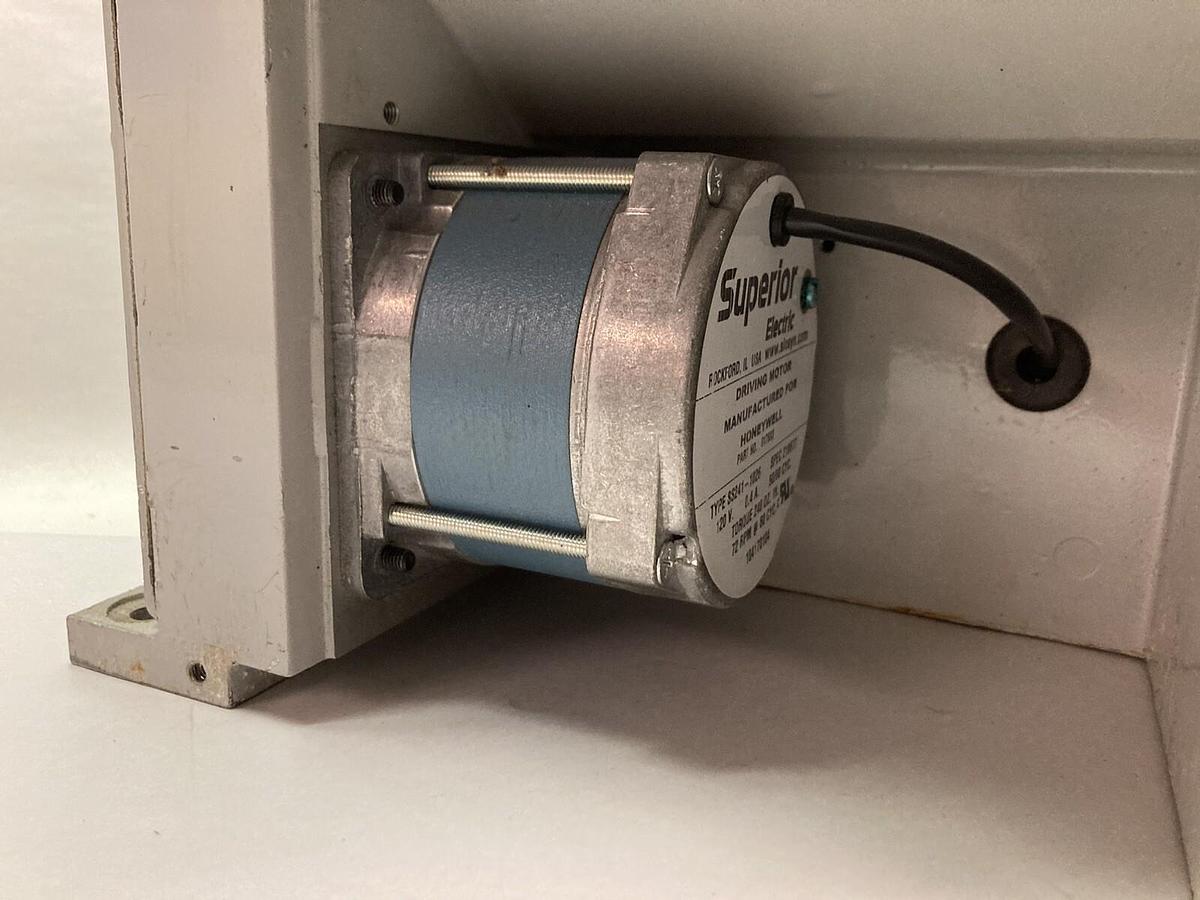 Used Honeywell,10264A-1-0-04-2-00010-000-00,Electric Actuator 120V 60Hz 58VA