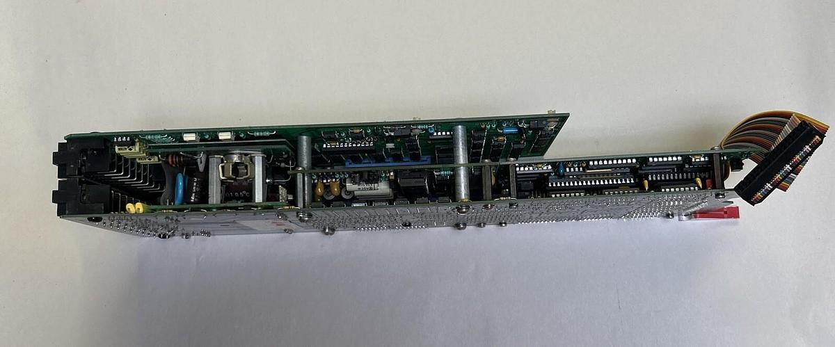 Used MOORE PRODUCTS,352EA21NNF,PROCESS CONTROLLER CIRCUIT BOARD