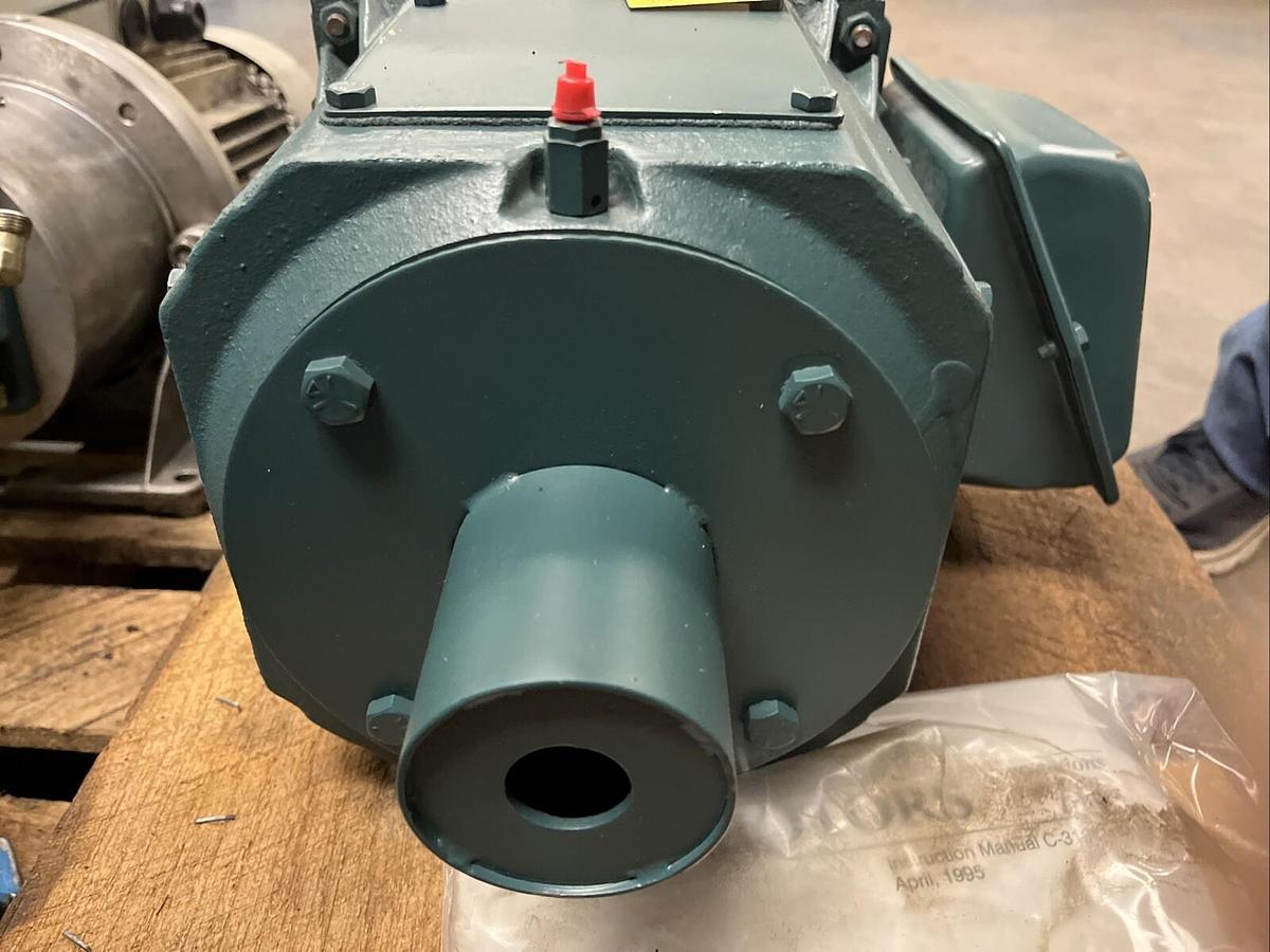 Used ALLEN BRADLEY,C1812ATCZ,DC MOTOR 1325 3HP 1750RPM 300VDC