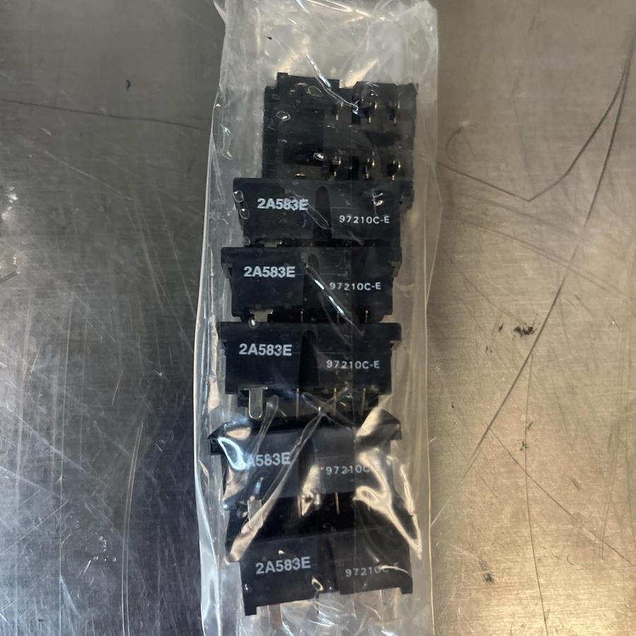 DAYTON,2A583E,8 PIN SOCKET LOT OF 6