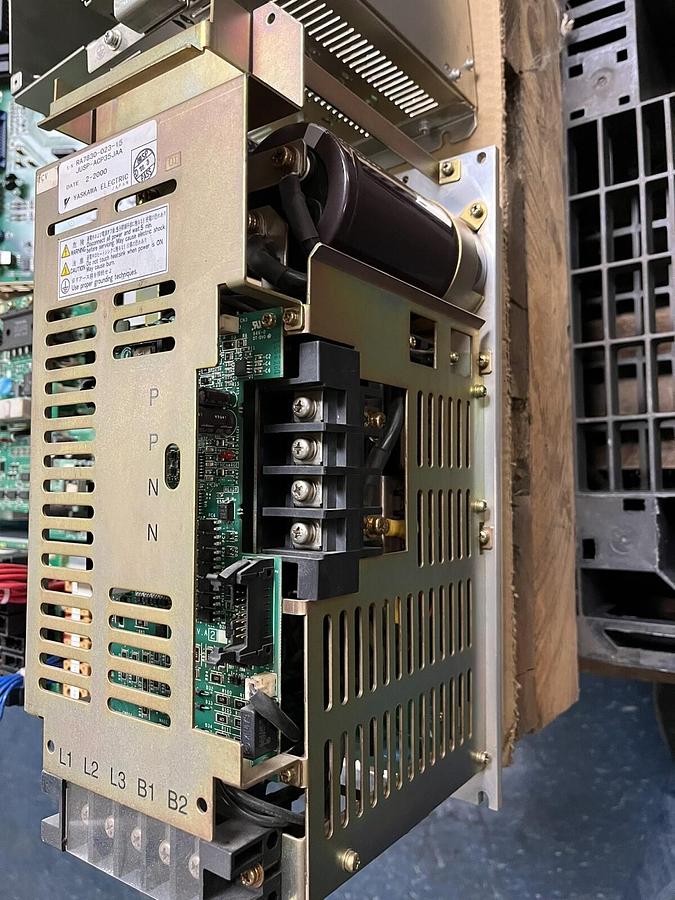 Used YASKAWA,JUSP-ACP35JAA,SERVO CONVERTOR