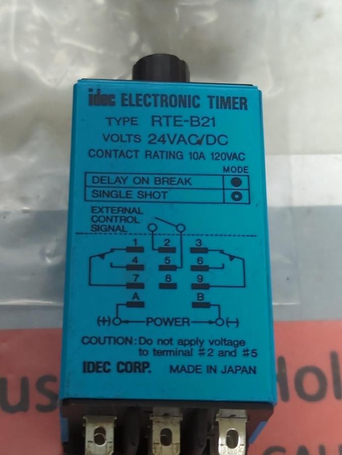Used IDEC,RTE-B21,TIMER RELAY 24VAC/DC LOT OF 6 PRE-OWNED