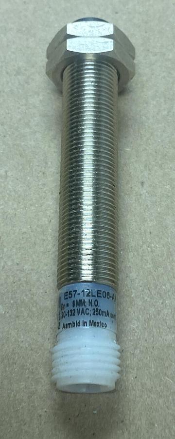 Used Eaton Cutler-Hammer,E57-12LE06-AA,Proximity Sensor
