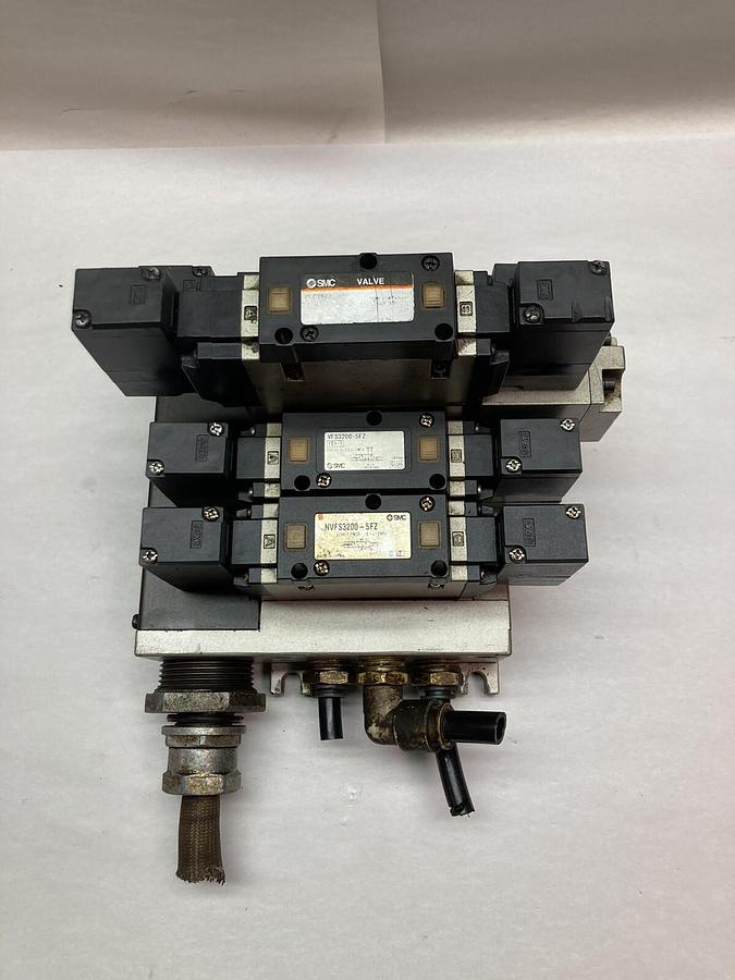 Used SMC,NVFS3200-5FZ,4-Slot Manifold
