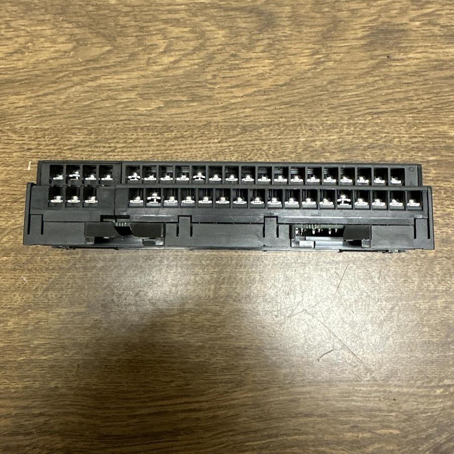 Used Mitsubishi Melsec,AJ65SBTB1-32T,Output Unit