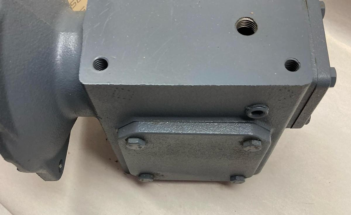 Hub City,0220-61210-214,Worm Gear Reducer Ratio 5:1 Model 214 Style B