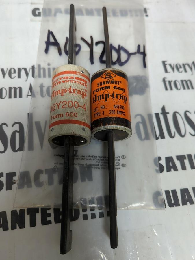 SHAWMUT,A6Y200,TYPE-4 AMP-TRAP 200 AMP FUSES LOT OF 2 NOS