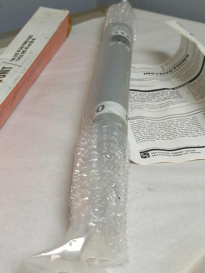 Used S & C ELECTRIC,822125 SMU-40,FUSE UNIT KV-14.4-17 AMP-125E TCC NO 153-2 NEW