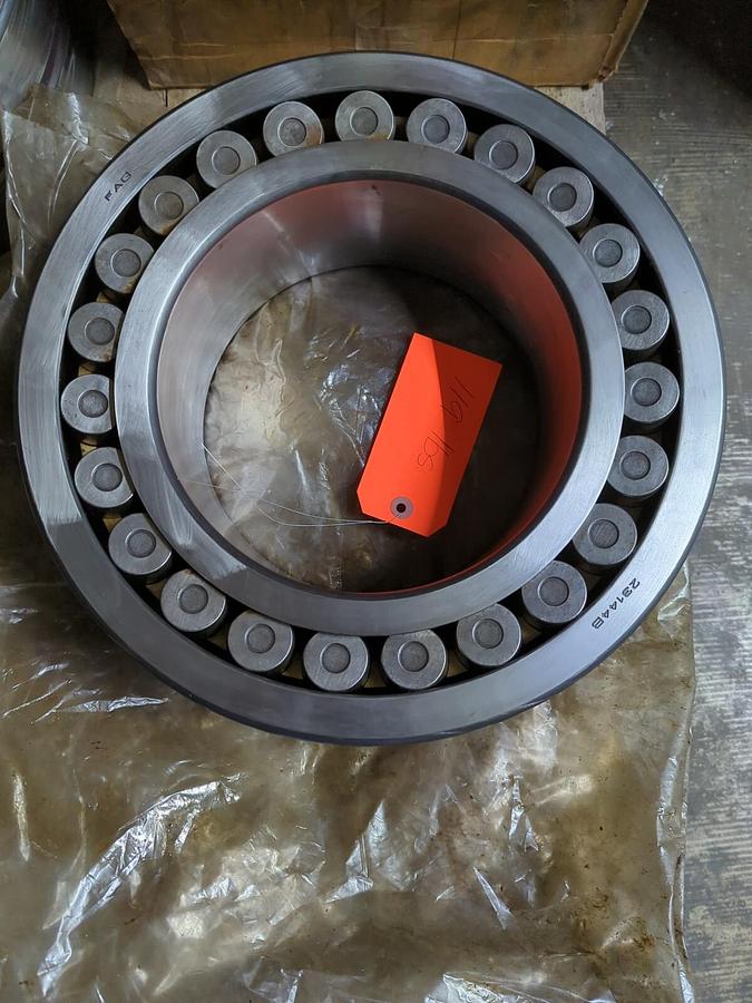 FAG,221448,SPHERICAL ROLLER BEARING 220MM X 370MM X 120MM NOS