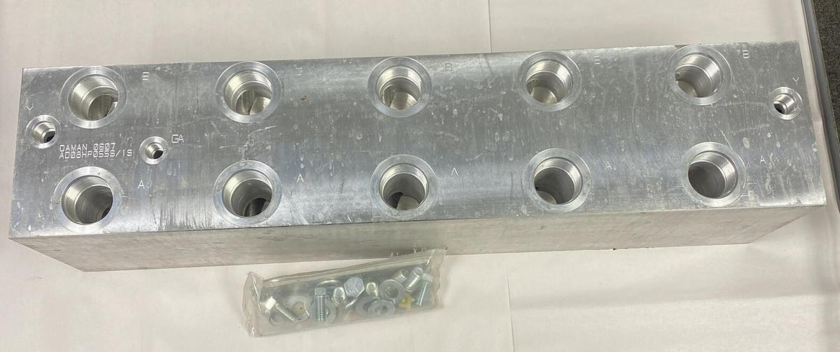 DAMAN PRODUCTS,AD08HP055S/1S,ALUMINUM VALVE MANIFOLD W/ BRACKET KIT NOS