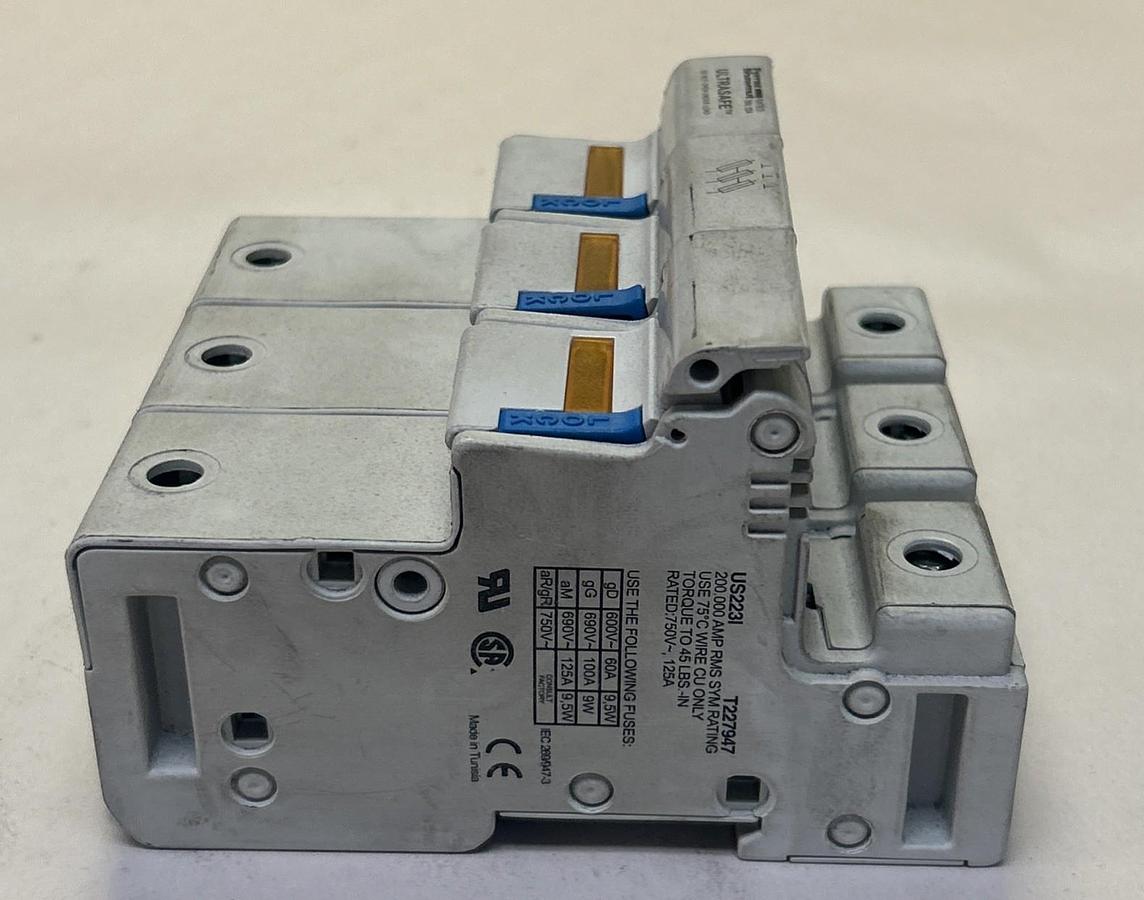 Used FERRAZ SHAWMUT,US2231,FUSE HOLDER 125A 750V