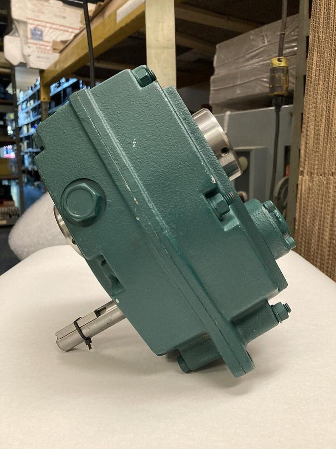 Fenner,116C2001,Shaft Mounted Speed Reducer 20:1 Ratio
