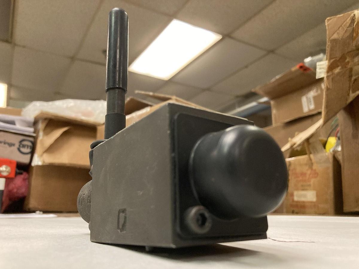 Used Parker,D1VLB4CN,Directional Control Valve