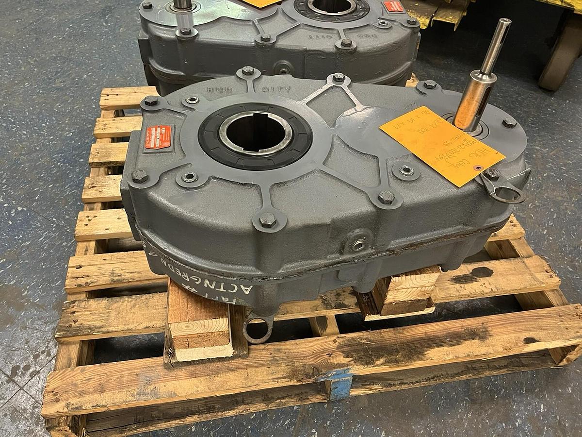Used HUB CITY,21-2007534,MODEL 5S PARALLEL SHAFT DOUBLE REDUCTION DRIVE 10.36 3-7/16"