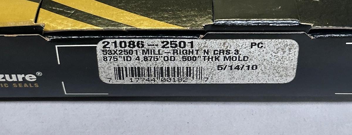 Used GARLOCK KLOZURE,21086-2501,OIL SEAL NEW
