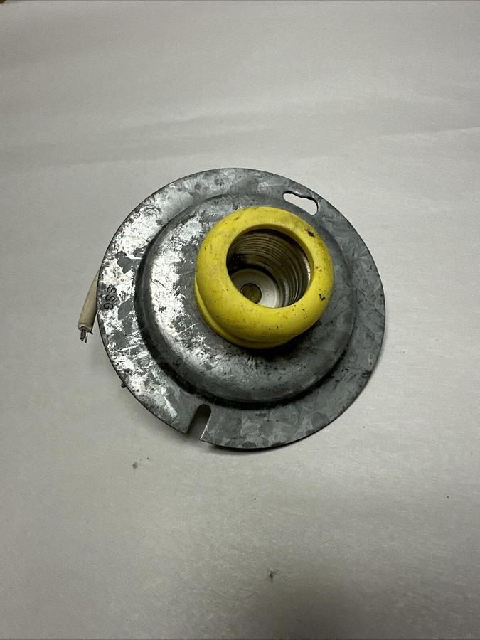 Woodhead,Watertight Lighting Receptacle Galvanized 660W 600V (G043)