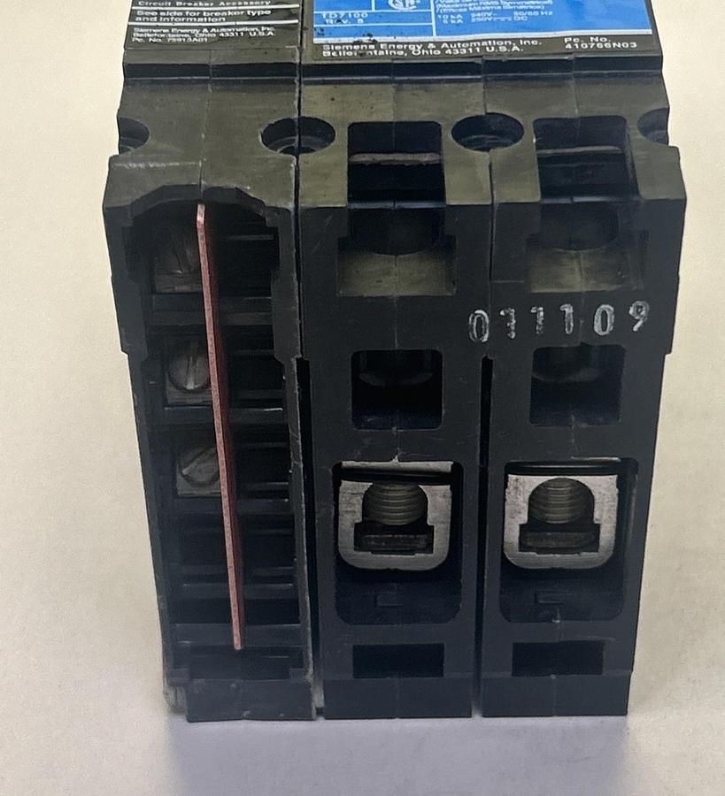 Used SIEMENS,ED22B100,CIRCUIT BREAKER 100A 240V 2P