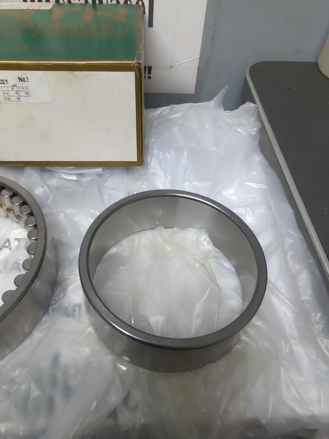 NTN,NNU4924C1NAP4,SUPER PRECISION CYLINDRICAL ROLLER BEARING 120X165X45MM NOS