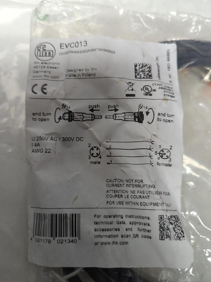 IFM,EVC013,CONNECTOR CABLE 5-PIN 300V DC NOS