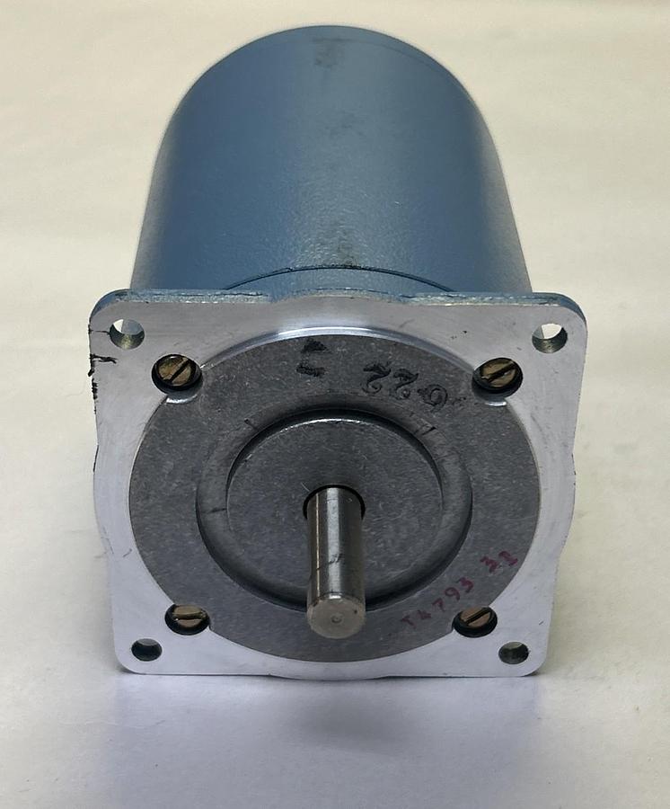 Used SUPERIOR ELECTRIC,M093-FD11E,SYNCHRONOUS STEPPING MOTOR