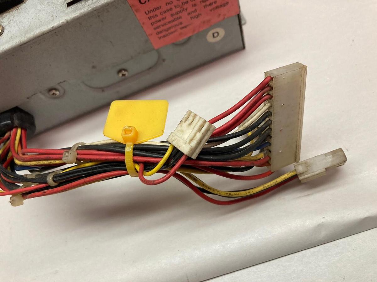 Used Unbranded,Model PS-100,Level 3 Power Supply 120/220V 3/1.5A 60/50Hz