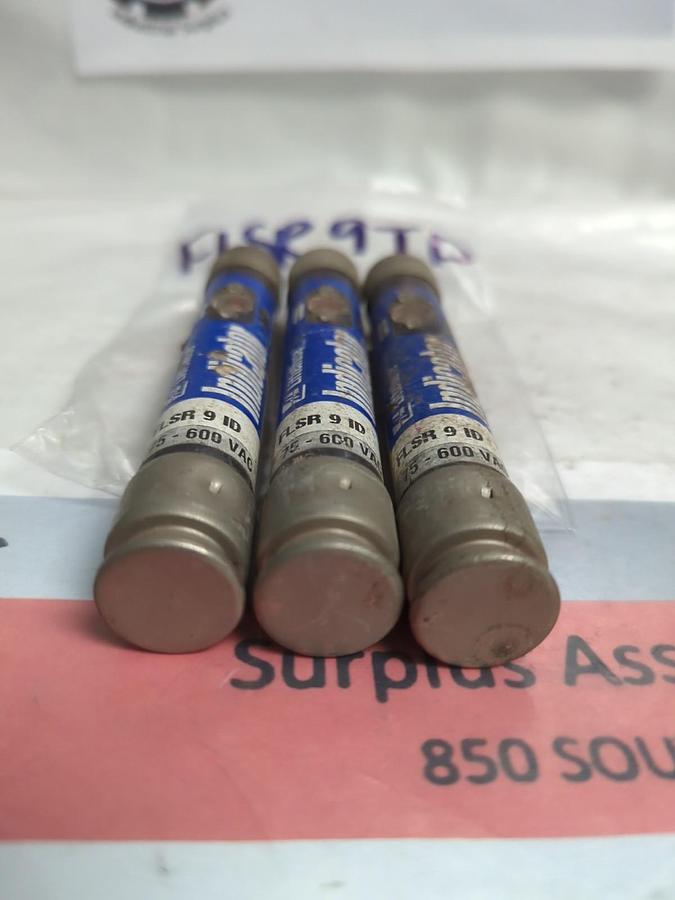 Used LITTELFUSE,FLSR9ID,INDICATOR 9 AMP FUSE LOT OF 3 PRE-OWNED