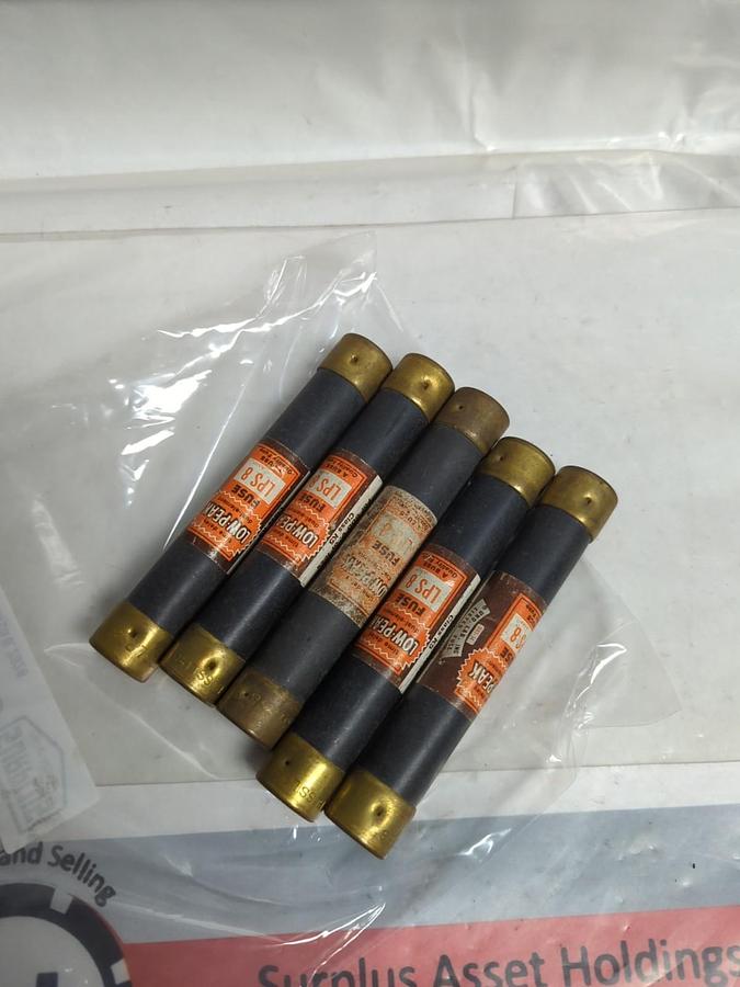 Used COOPER BUSSMANN,LPS-8,LOW-PEAK 8 AMP FUSE LOT OF 5 PRE-OWNED