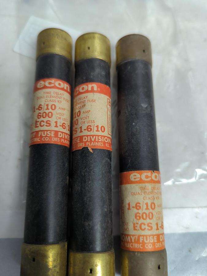 Used CEFCO,ECS 1-6/10,TIME-DELAY 1-6/10 AMP FUSE LOT OF 3 PRE-OWNED