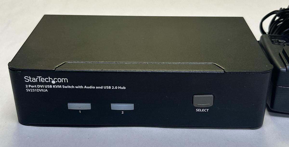Used STARTECH,C4E1E7GG07,TWO PORT KVM SWITCH