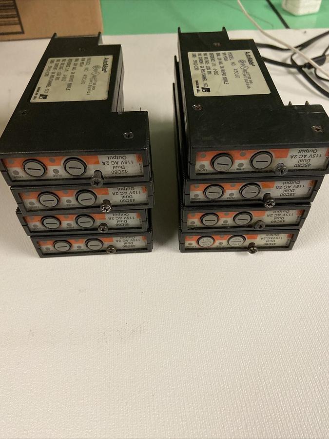 Used Reliance Electric AutoMate,45C60,Dual Output Module 120V 2A Lot of 8