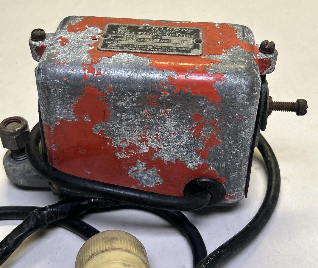 Used SYNTRON,V4AC,VIBRA-FLOW VIBRATOR 115V .8A