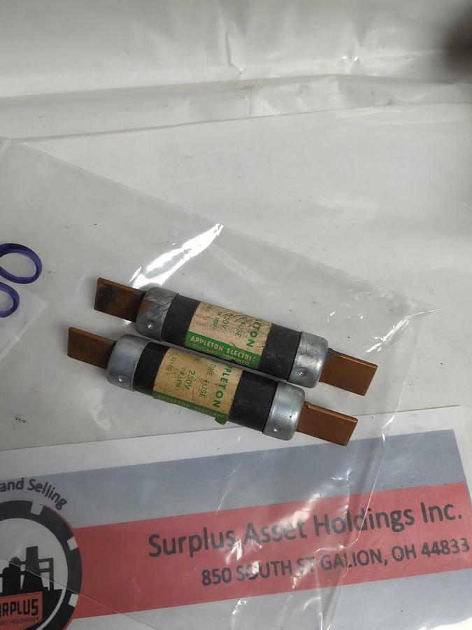 Used APPLETON,32100,ONE-TIME 100 AMP FUSE LOT OF 2 PRE-OWNED
