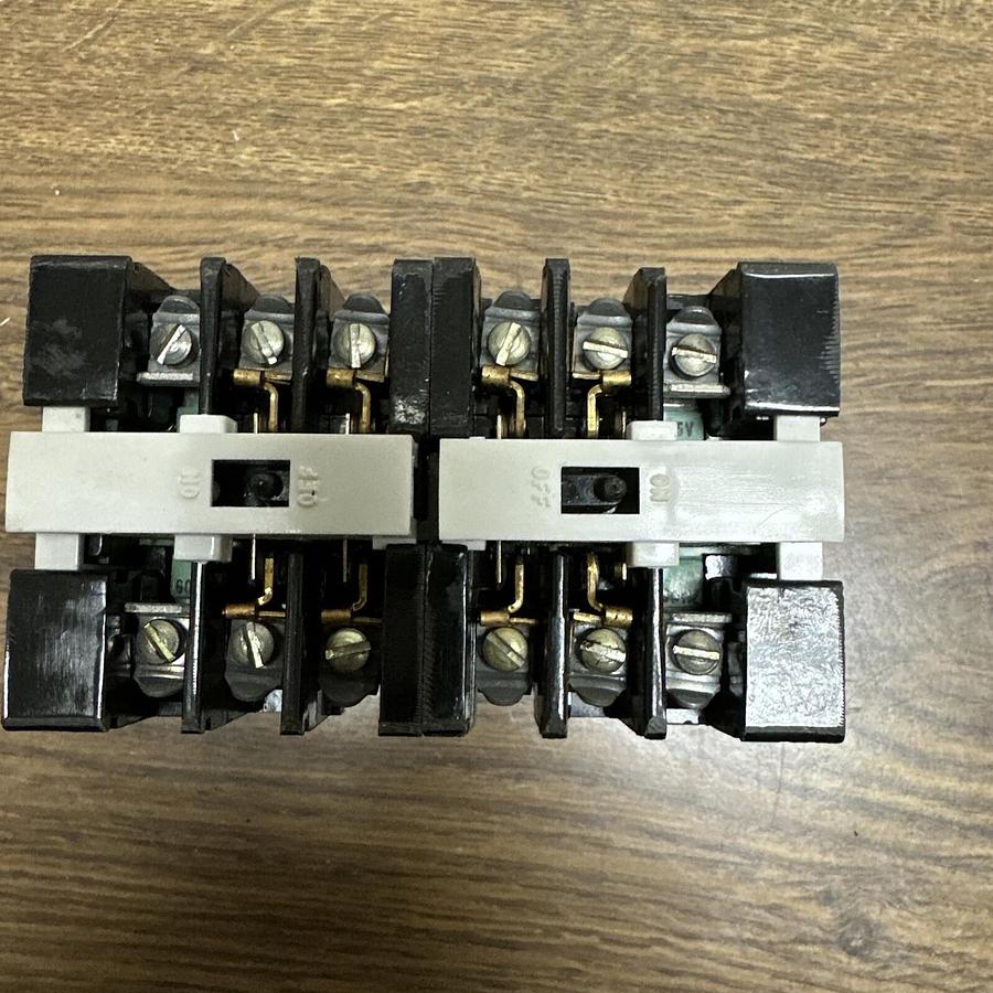 Used General Electric,CR120C03102AA, SER. A Latching Relay