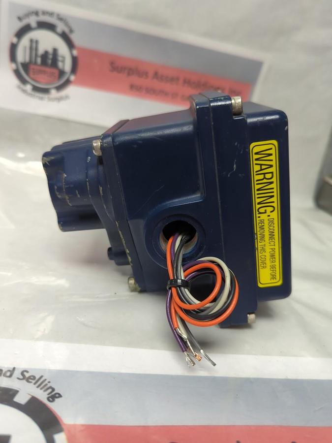 Used DYNAQUIP,DE305,ELECTRIC ACTUATOR 115VAC 0.5 AMP L/R PRE-OWNED