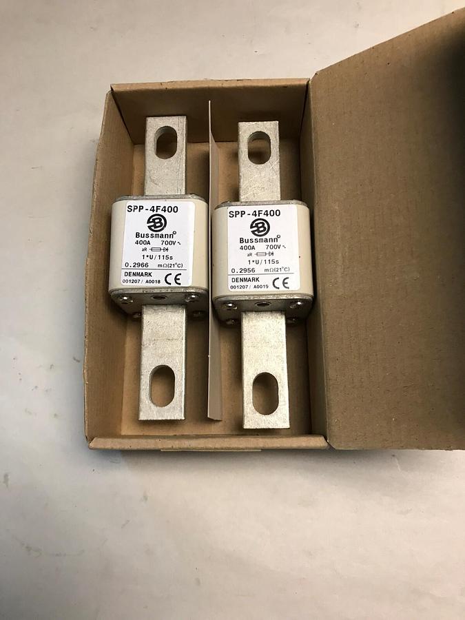 Used Cooper Bussmann,SPP-4F400,Semitron Fuse Box 0f 2 440A 700V