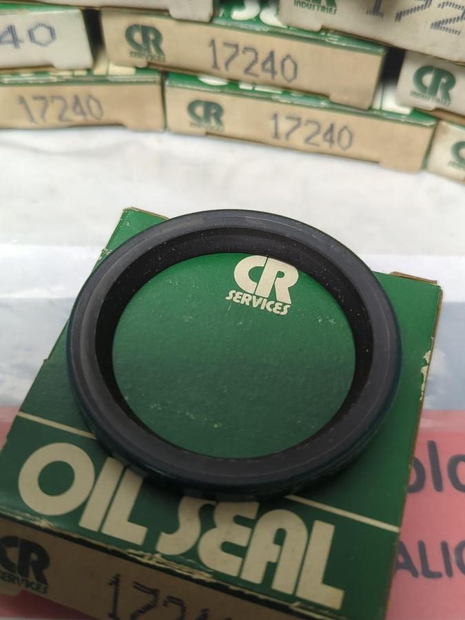 CHICAGO RAWHIDE,17240,OIL SEAL LOT OF 17 NOS