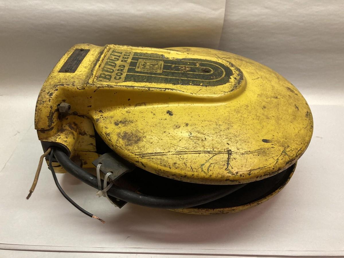 Used Maxwell,M1024,Budget Cord Reelm 300V