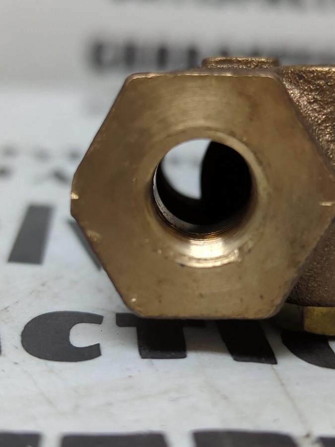 MILWAUKEE,125,200WOG 1/4 INCH SWING CHECK VALVE LOT OF 2 NOS