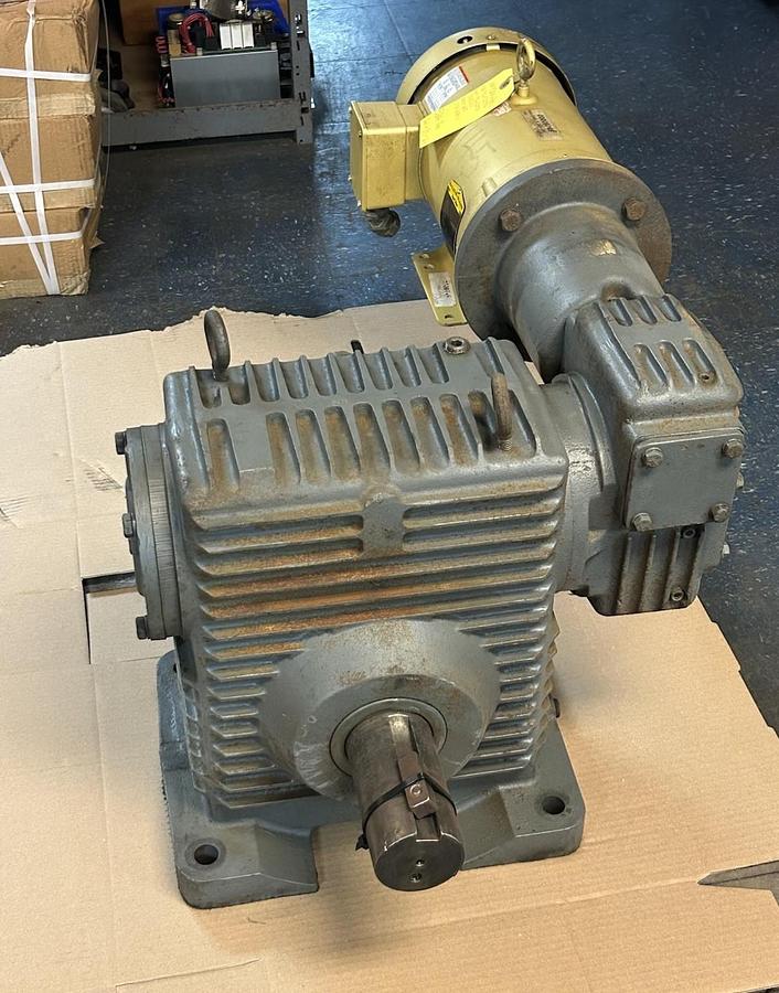Used WINSMITH,961CDTD73000LC,SPEED REDUCER GEARBOX 7.23HP 1750RPM 200:1 RATIO