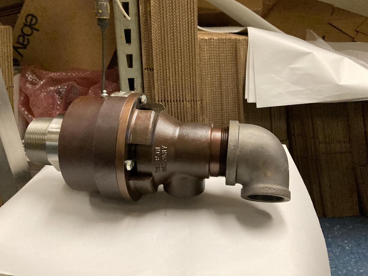 Deublin,857-005-101,Rotary Union 3 NPT RH  1 F.S.  DN 80