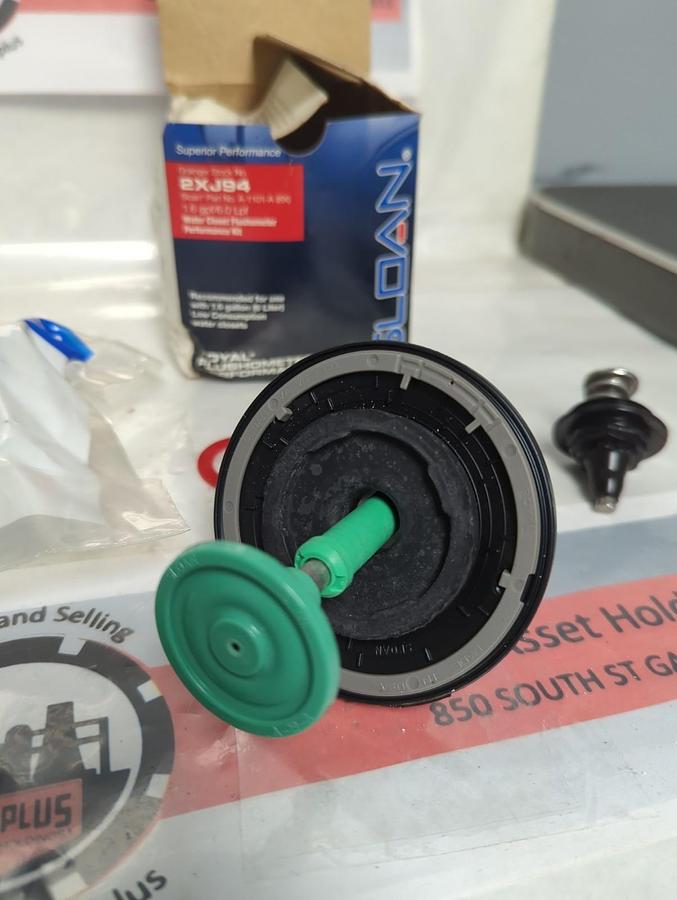 SLOAN,2XJ94,WATER CLOSET FLUSHOMETER PERFORMANCE KIT NOS
